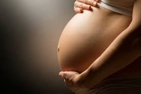 Намалете ја појавата од стрии во бременоста