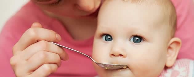 Воведување на цврста храна кај бебињата