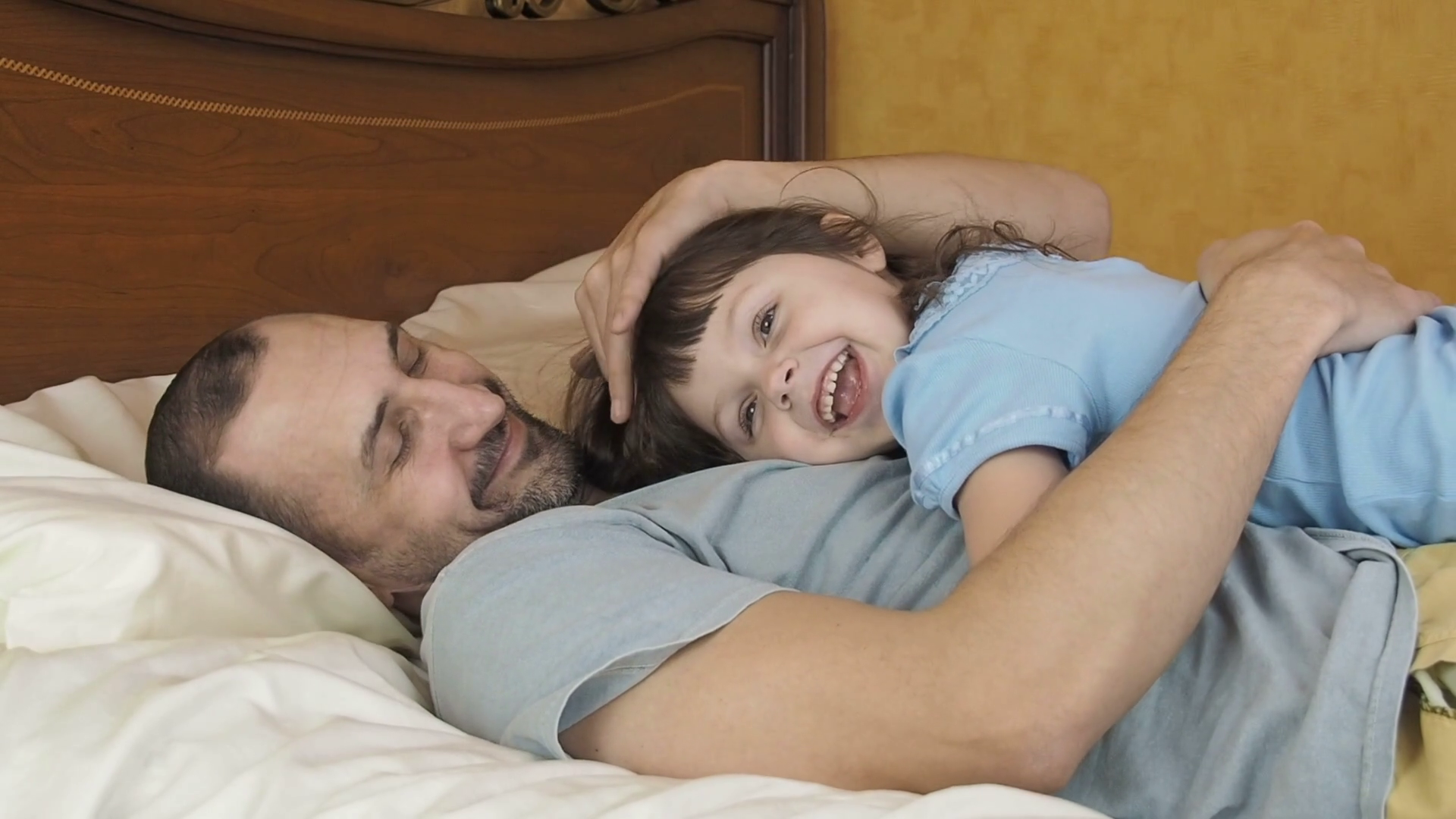 Односот помеѓу татко и ќерка: Една поинаква и посебна љубов