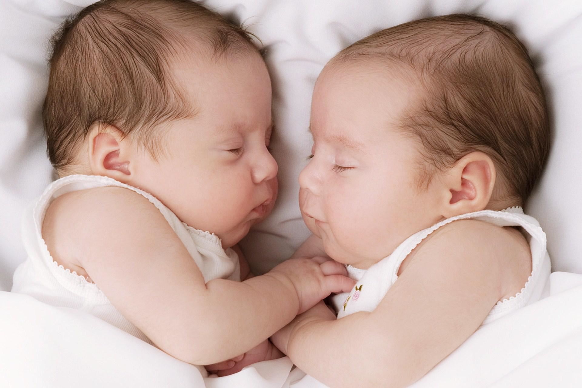 Неколку занимливости за бременоста со близнаци