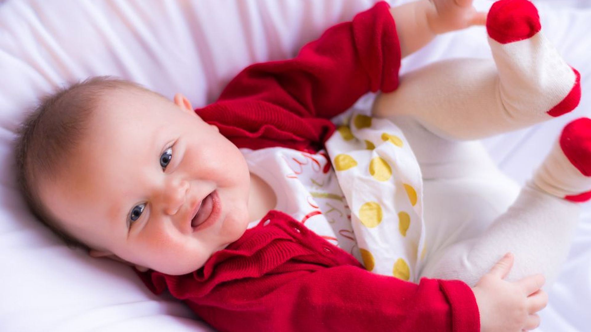 Како да одберете влажни марамчиња кои се најдобри за нега на бебето?