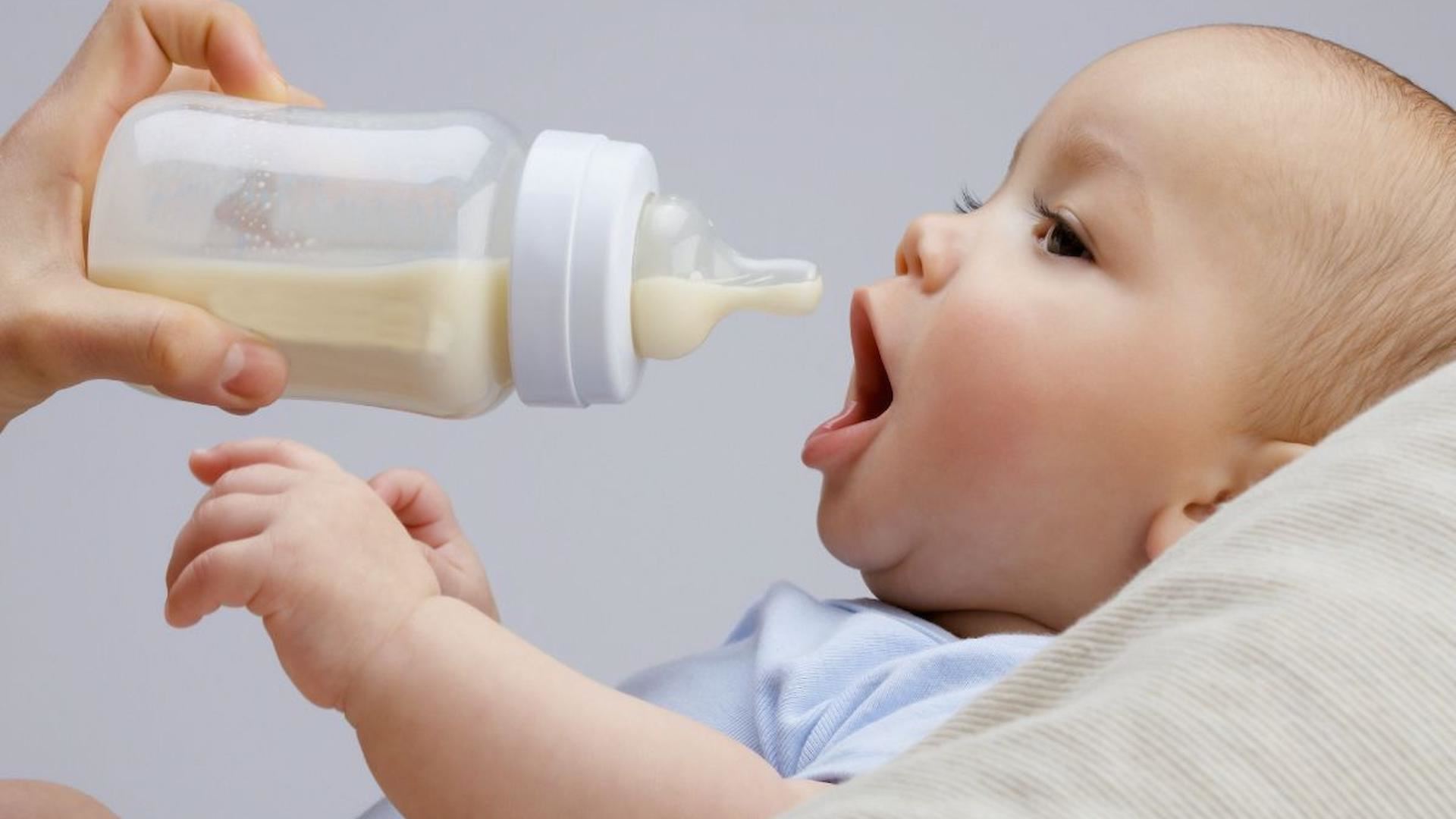 3 оправдани причини да воведете млечна формула во исхраната на бебето