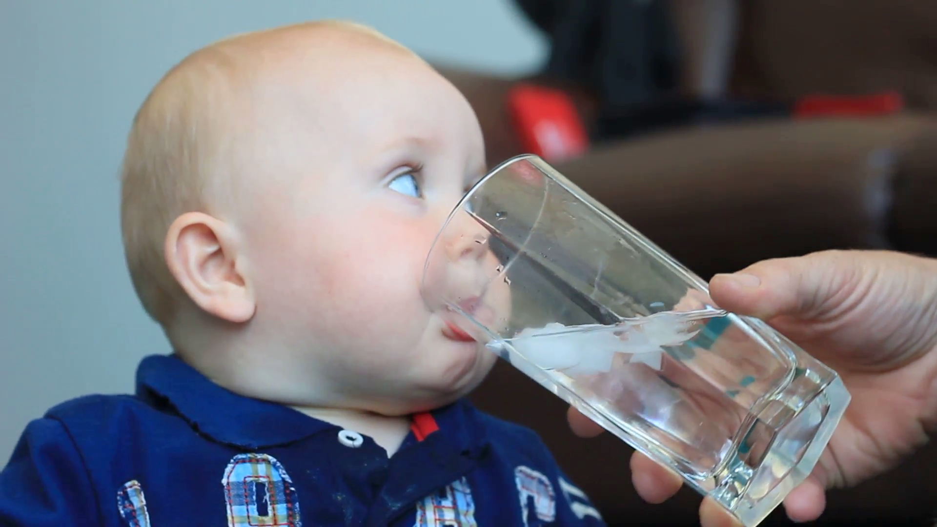 Голема дилема – вода за бебиња