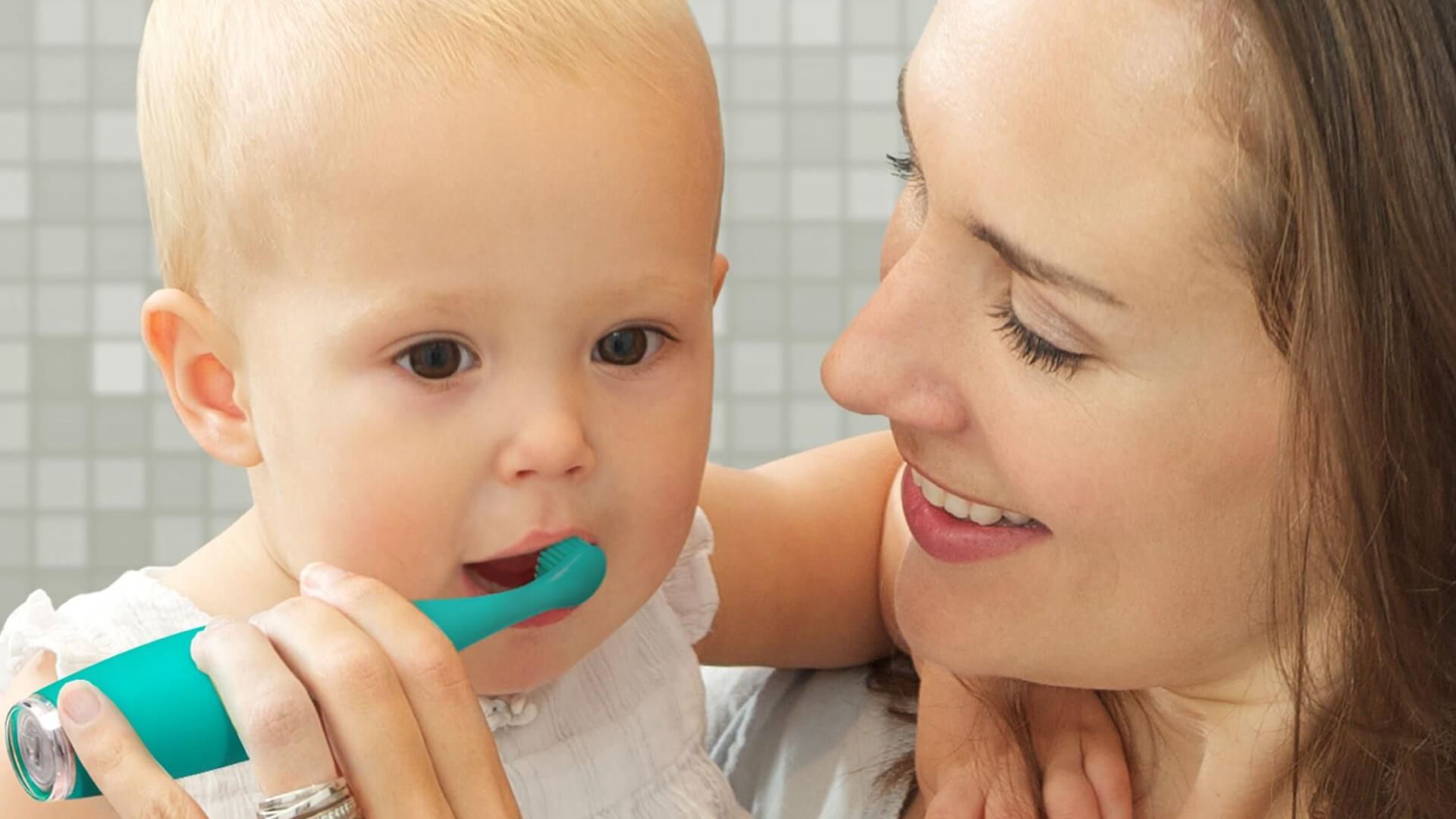 Миење на заби кај деца/бебиња