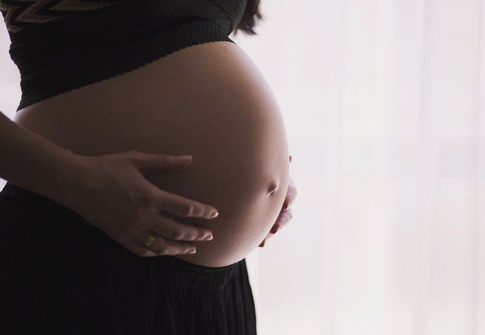 Како до превенција на стрии во бременоста? (ВИДЕО)